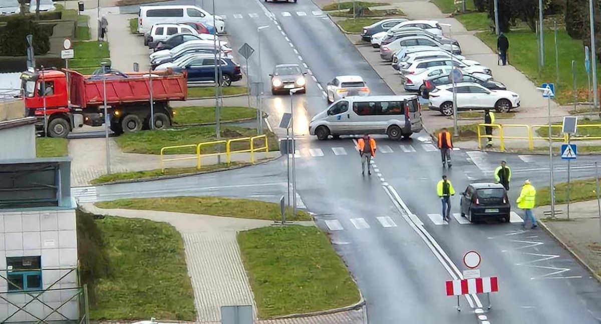 Rozpoczęła się budowa ronda na Zabobrzu