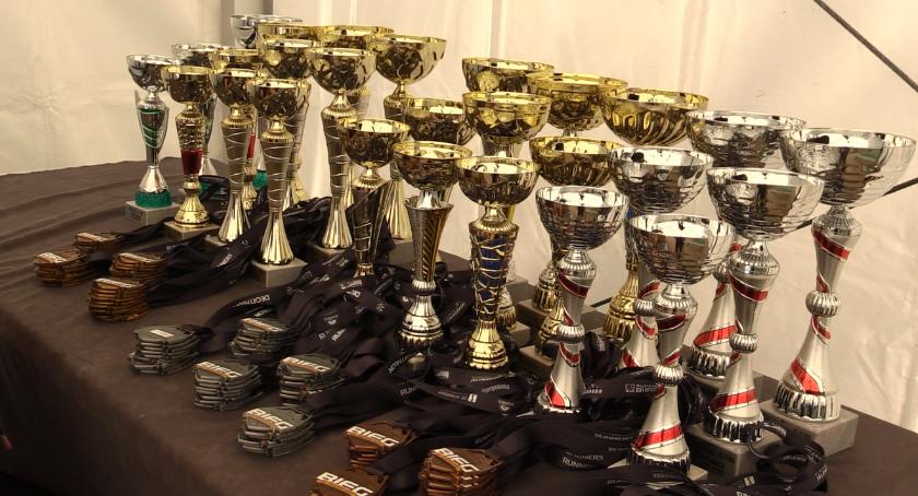 Ceremonia dekoracji - VII Półmaraton Jeleniogórski i Jeleniogórska Dziesiątka