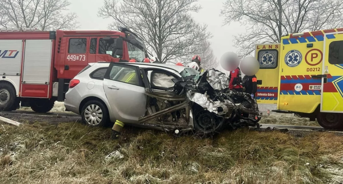 Śmiertelny wypadek na drodze krajowej nr 3 w Radomierzu