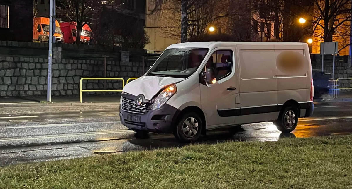 Potrącenie na Podwalu. Kobieta w ciężkim stanie trafiła do szpitala