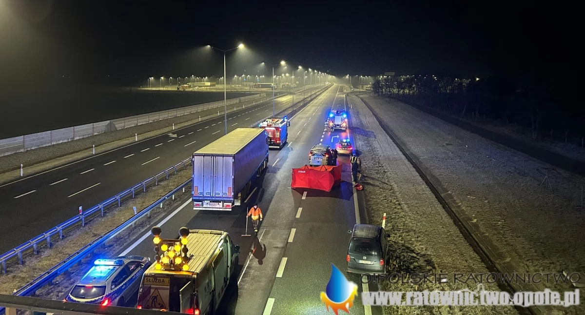 Tragedia na autostradzie. Mężczyzna wtargnął na jezdnię wprost pod rozpędzoną ciężarówkę