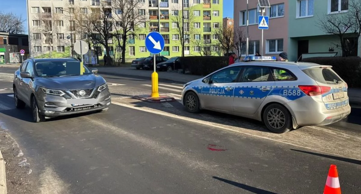 Potrącenie na przejściu dla pieszych na ulicy Różyckiego. Droga jest zablokowana