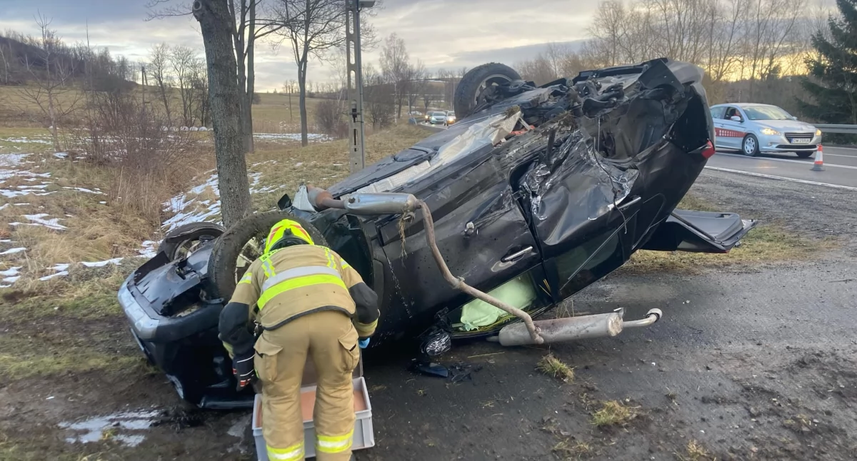 Wypadek w Radomierzu. Ruch odbywa się wahadłowo
