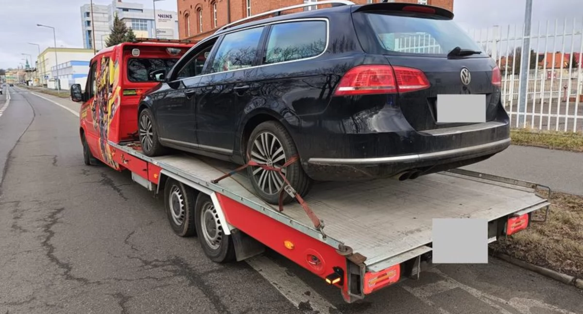 Zatrzymani kierowcy prowadzili mimo zakazów