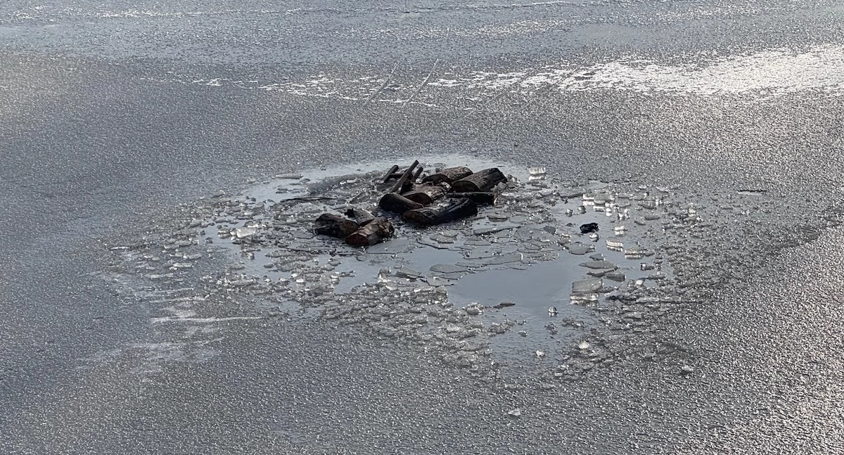 Sobieszów : Pod mężczyzną załamał się lód. Wpadł do lodowatej wody