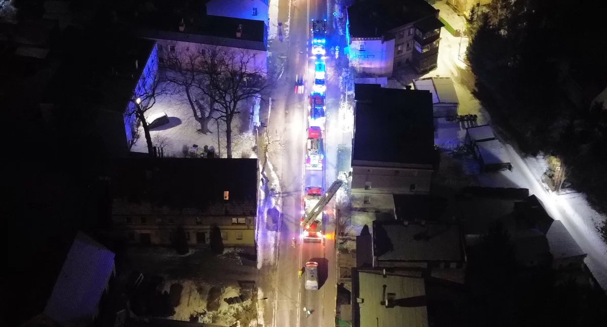 Interwencja straży pożarnej na ulicy Cieplickiej w Jeleniej Górze