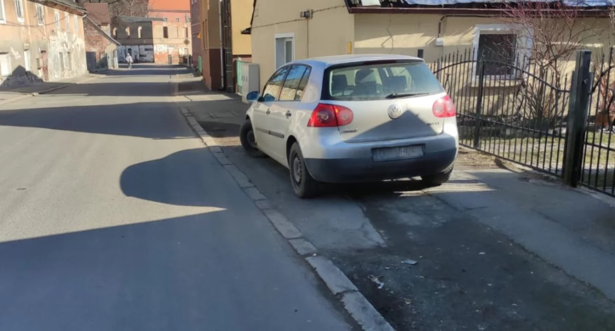 Mistrzowie Parkowania. Konsekwencje nieprawidłowego parkowania w Jeleniej Górze