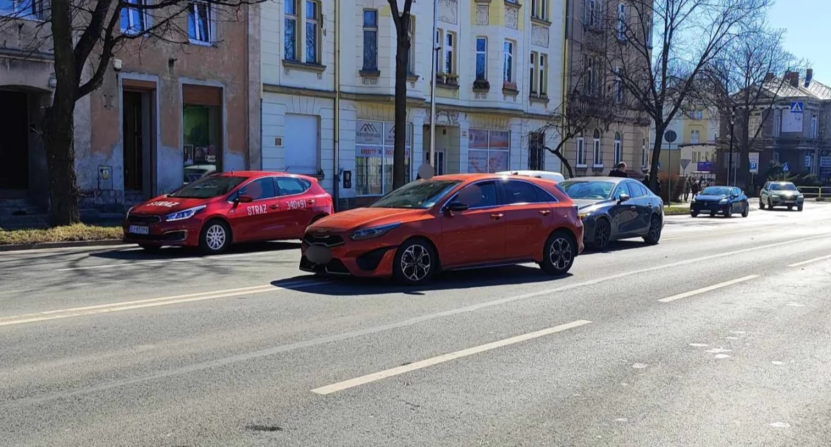 Kolizja na ulicy Wolności. Apelujemy zachowanie ostrożności
