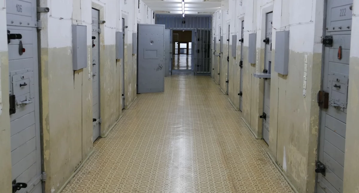 Awantura o telefon zakończona… zaległym pobytem za kratkami