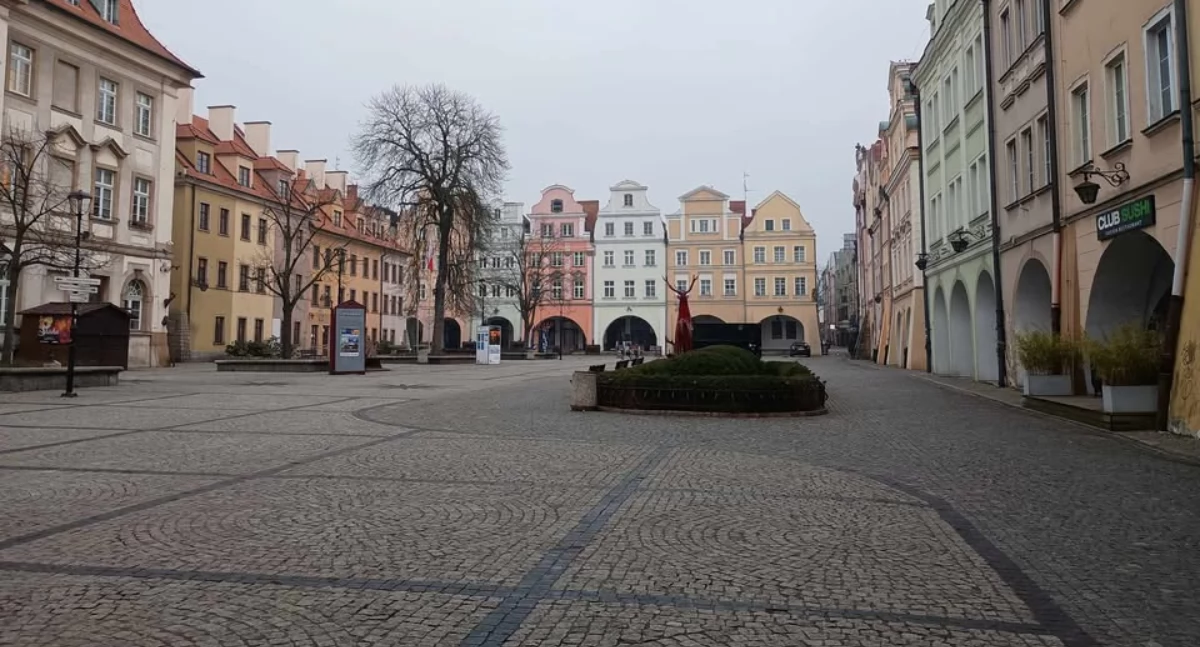 Czy Jelenia Góra jest dobrym miastem do życia? Anonimowa sonda w artykule