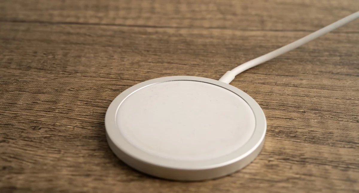 Szybsze ładowanie z MagSafe? Jak to działa?