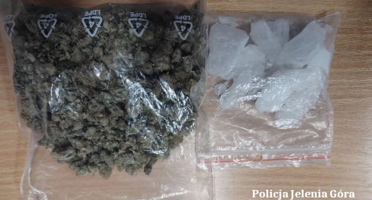 Miał przy sobie narkotyki. Został zatrzymany przez jeleniogórskich policjantów