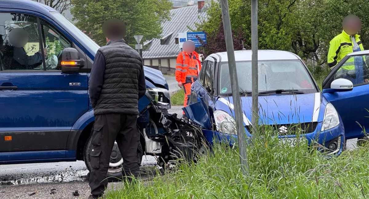 Sosnówka : Groźne zderzenie na newralgicznym skrzyżowaniu