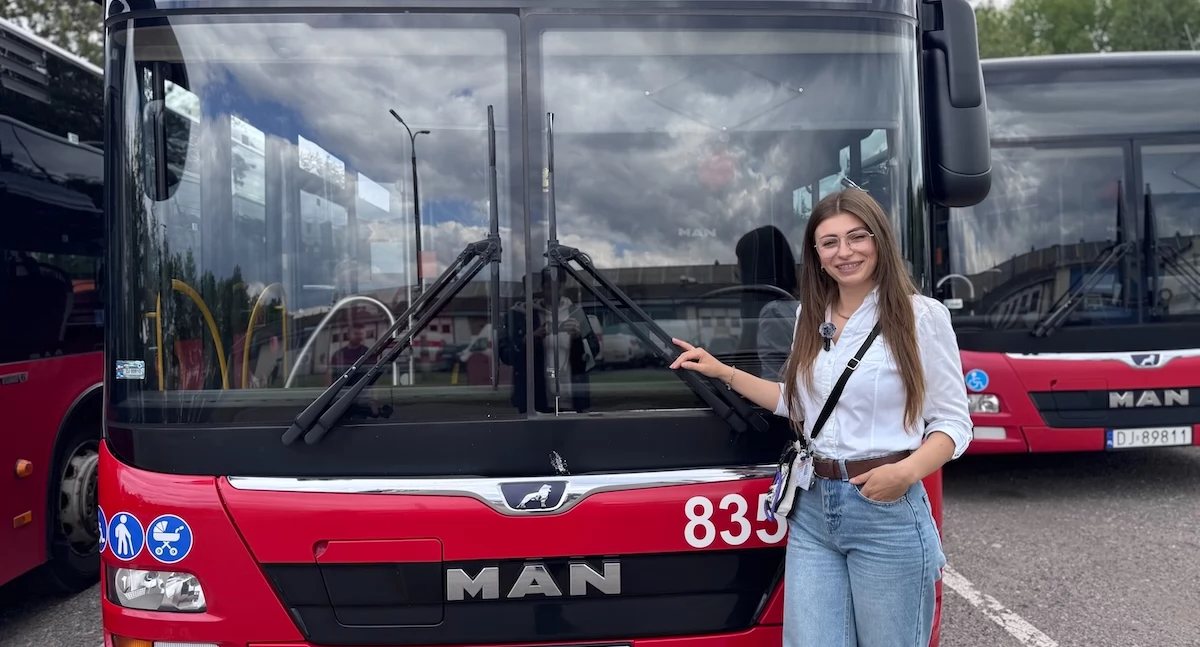 Natalia Szaraniec : Kolejna kobieta za kierownicą autobusu MZK