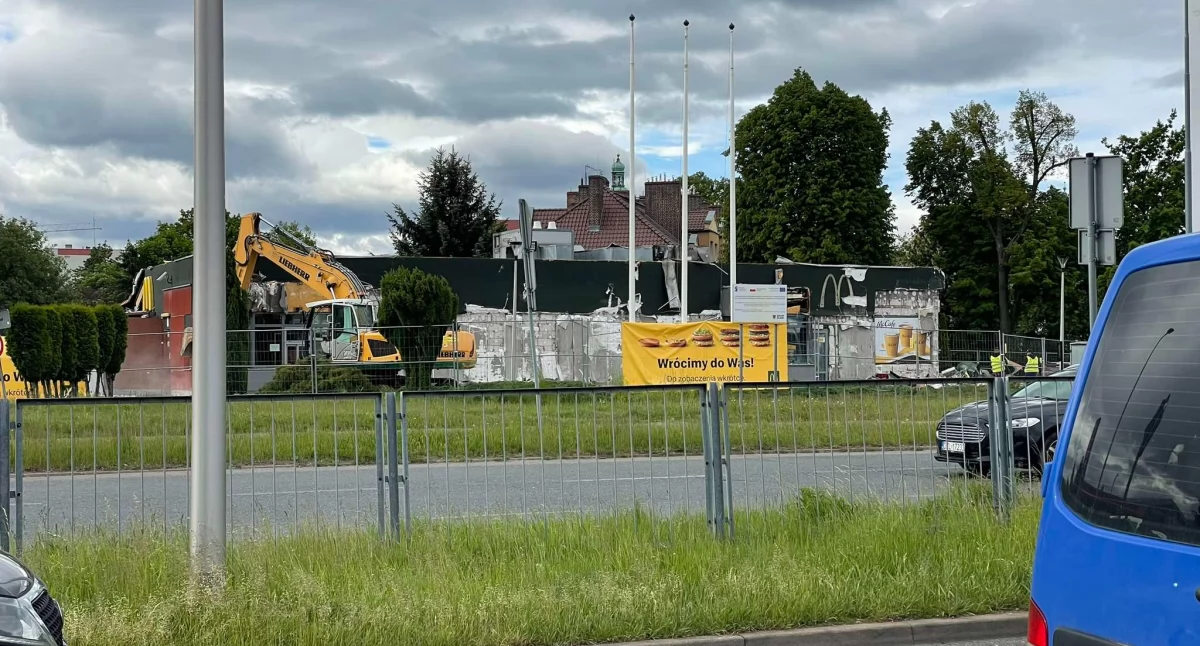 McDonald’s znika z panoramy miasta