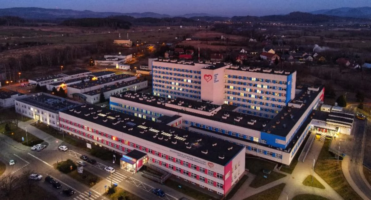 Manewry Straży Pożarnej przy jeleniogórskim szpitalu