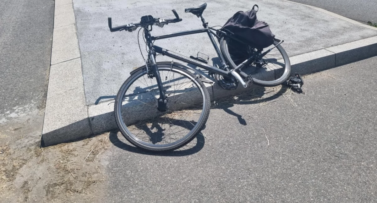 Rondo w Maciejowej. Potrącenie rowerzysty.
