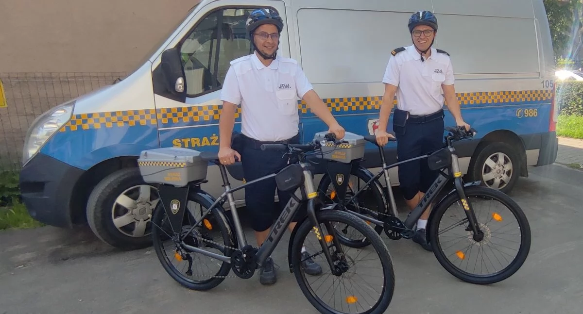 Straż miejska na rowerach patroluje miasto