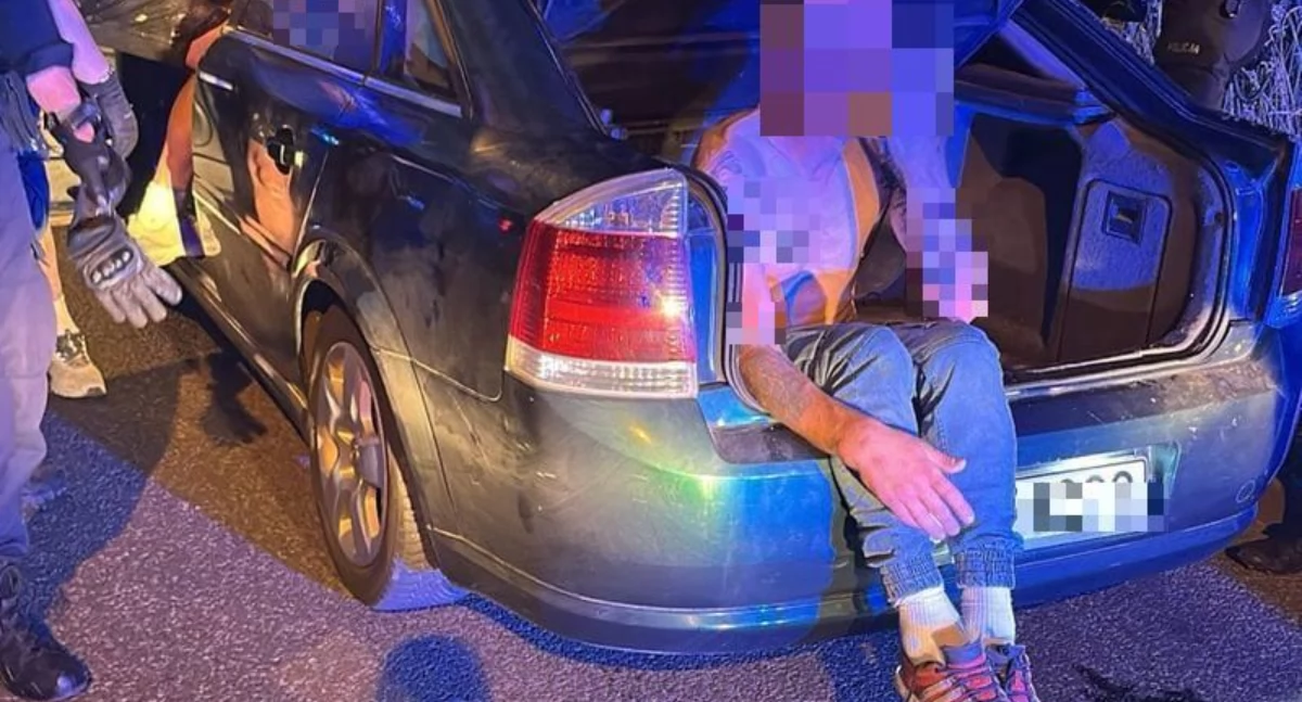 Uciekł przed kontrolą drogową. W aucie przewoził narkotyki i… człowieka w bagażniku
