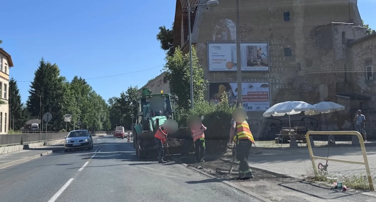 Uwaga na ulicy Wolności. Trwa łatanie dziur