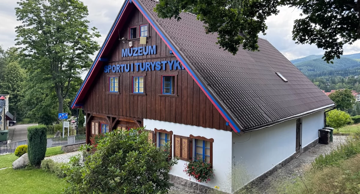 Województwo i gmina wciąż będą współprowadzić Muzeum Sportu i Turystyki w Karpaczu