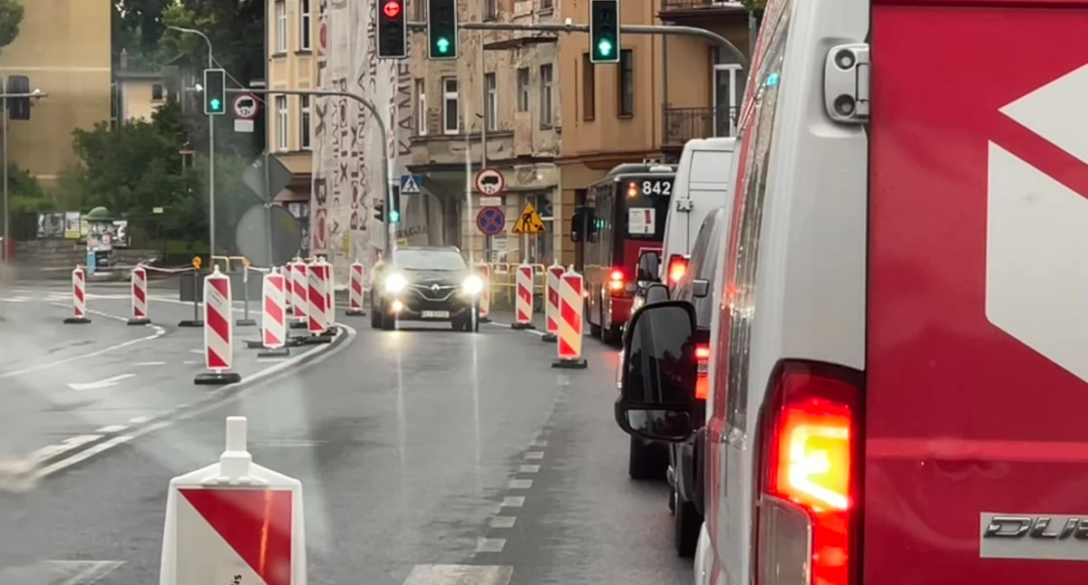 Remont ulicy Wolności. Tak źle i tak niedobrze