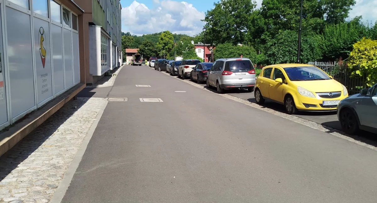 Zmiany w parkowaniu – ulica Kopernika objęta Strefą Płatnego Parkowania