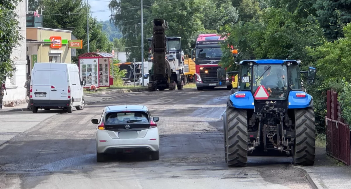 Armagedon drogowy w Karkonoszach. Mieszkańcy wyklinają odpowiedzialnych za ten bałagan