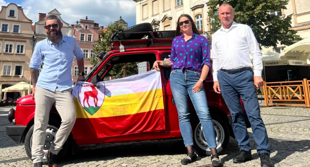 Maluch znów w trasie – jeleniogórska para wyrusza z Nowego Jorku do Key West, dziś spotkali się z prezydentem miasta