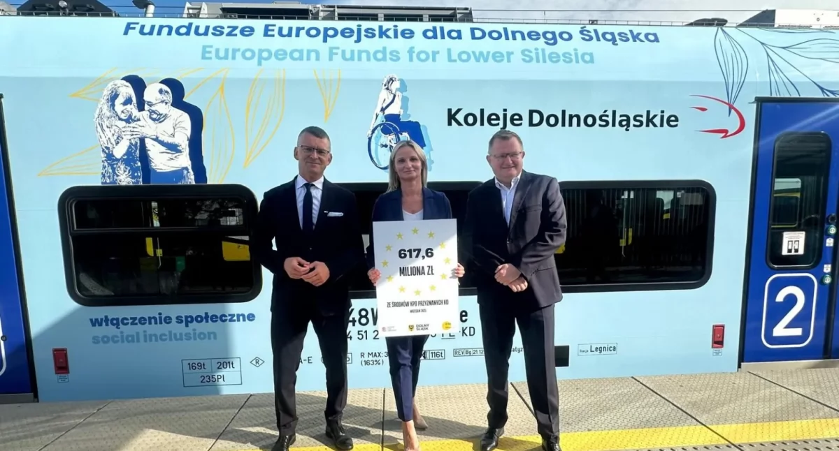  Niebieski pociąg Kolei Dolnośląskich i ogromne dofinansowania na nowe pociągi