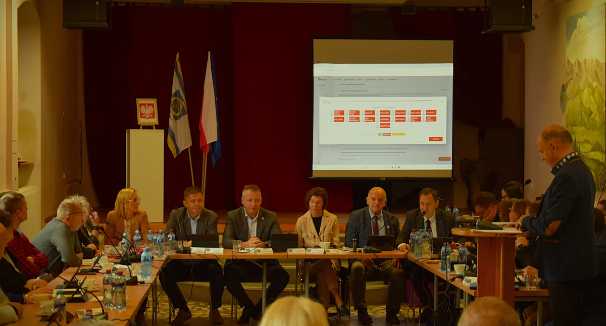 Jednogłośny sprzeciw w Piechowicach. Radni odrzucili inwestycyjny plan KSWiK.