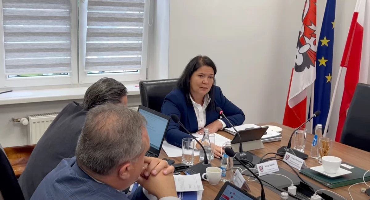 Awantura na sesji. Zaczęło się, gdy na salę wszedł Marcin Bustowski