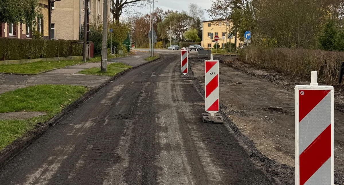 Remontują ulicę Chłopską z pieniędzy na usuwanie skutków powodzi
