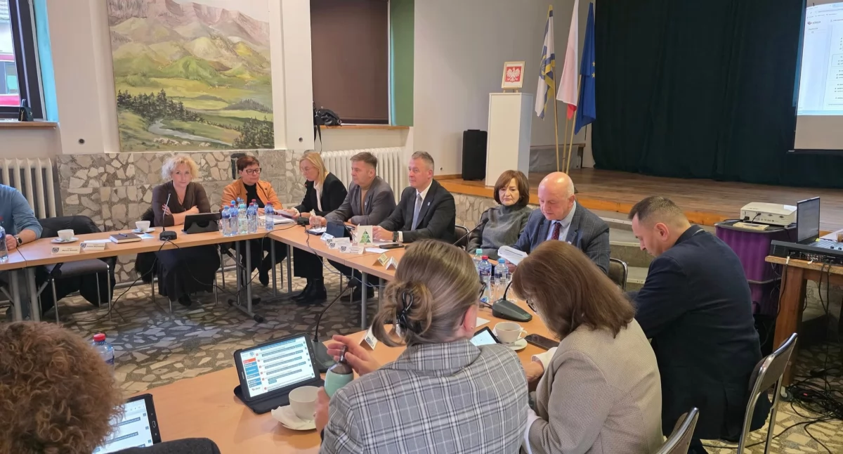 Budżet Piechowic na 2026 rok przyjęty jednogłośnie. Blisko 9,6 mln zł na inwestycje