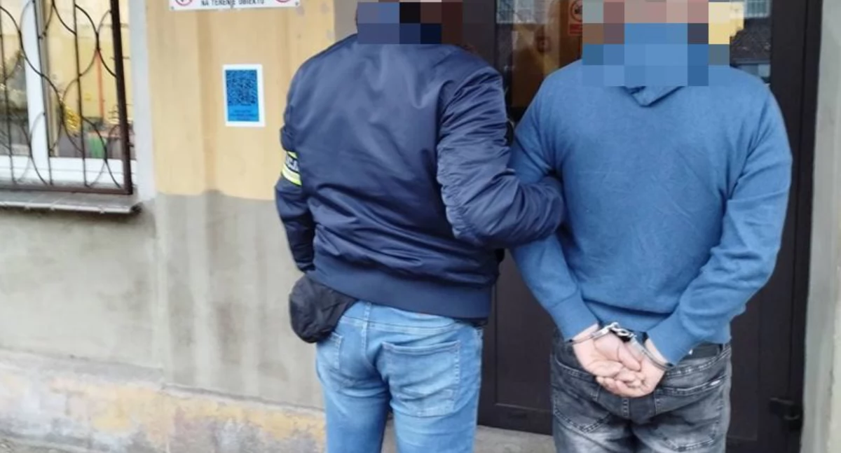 43-latek zatrzymany za rozbój na parkingu sklepowym w Jeleniej Górze