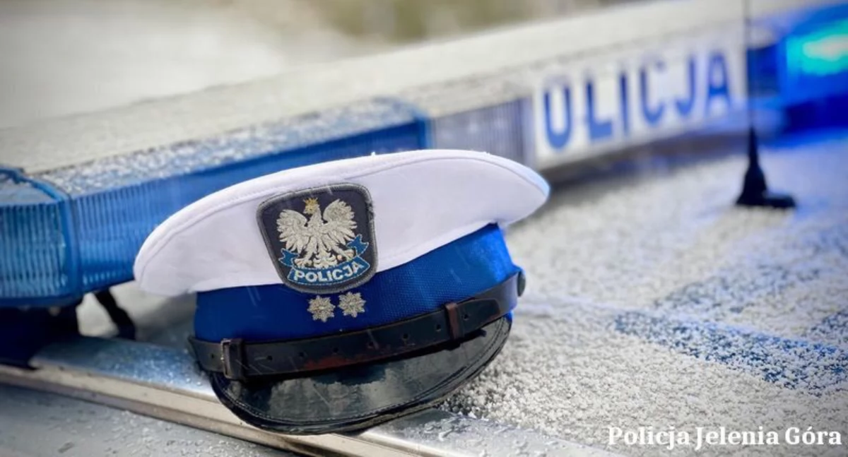 Zimowe warunki na drogach. Policja apeluje o ostrożność