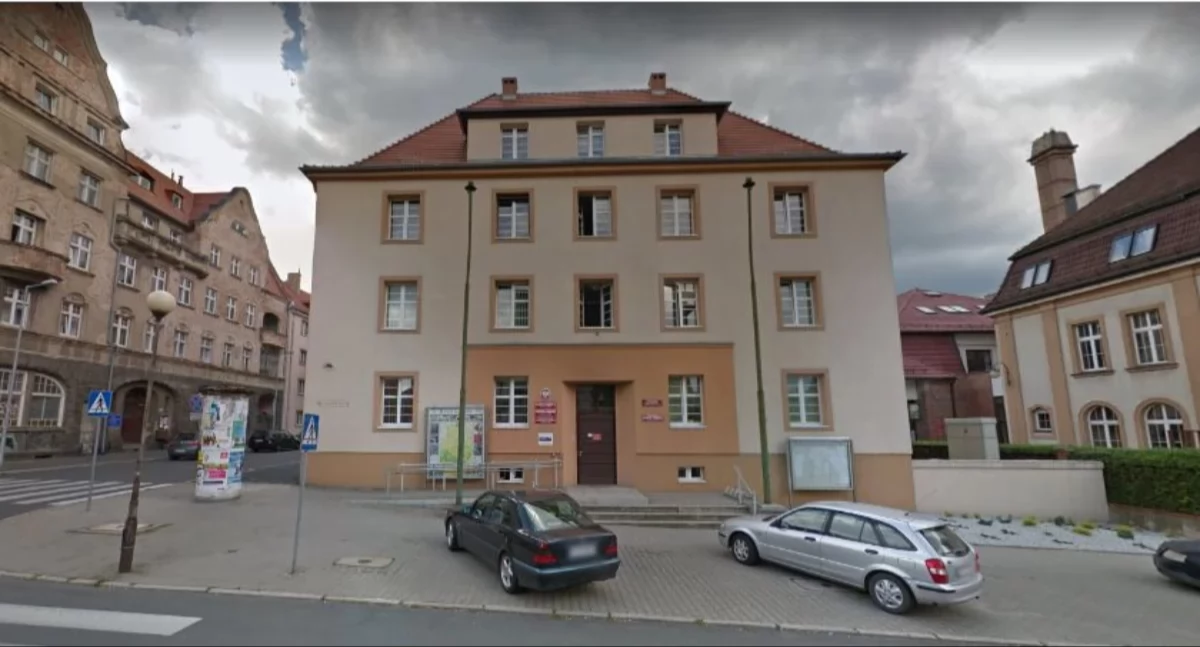 Starosta pokazał maturę, a szkoła twierdzi, że jej nie wystawiła. Prokuratura bada sprawę
