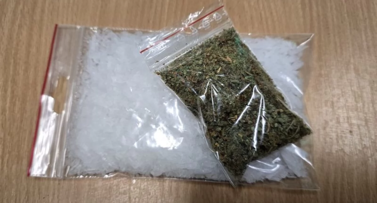 Znaczne ilości narkotyków w mieszkaniu 42-latka. Grozi mu do 10 lat więzienia