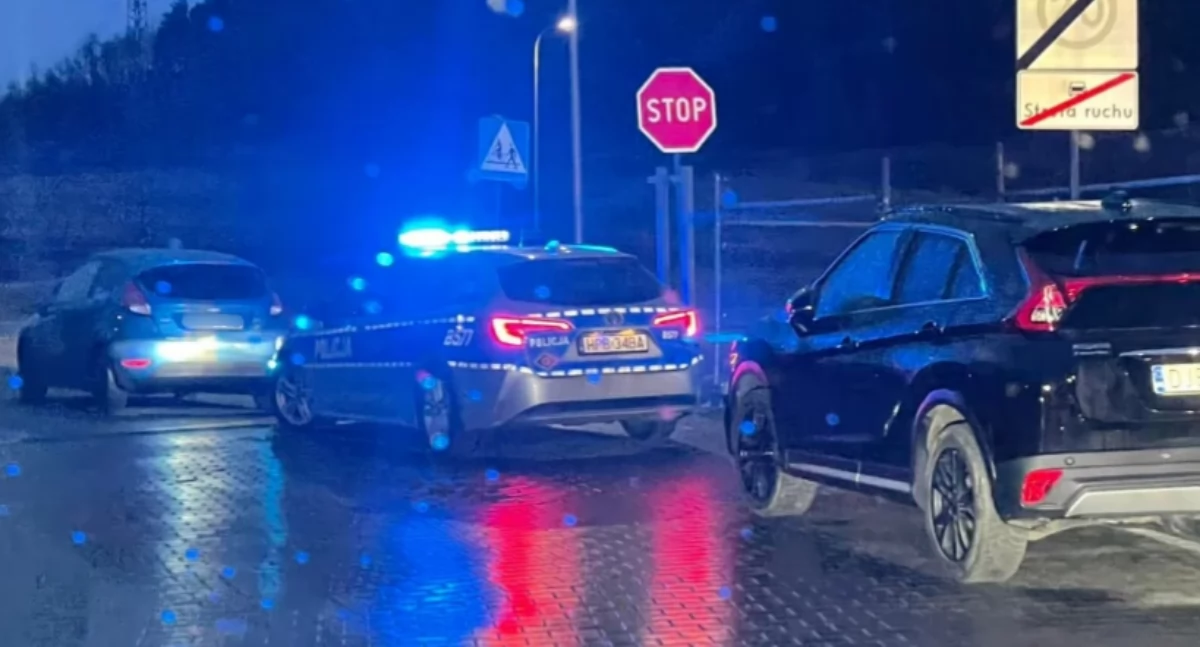 Nie ustąpił pierwszeństwa rowerzyście. Groźny wypadek na ścieżce rowerowej w Jeleniej Górze