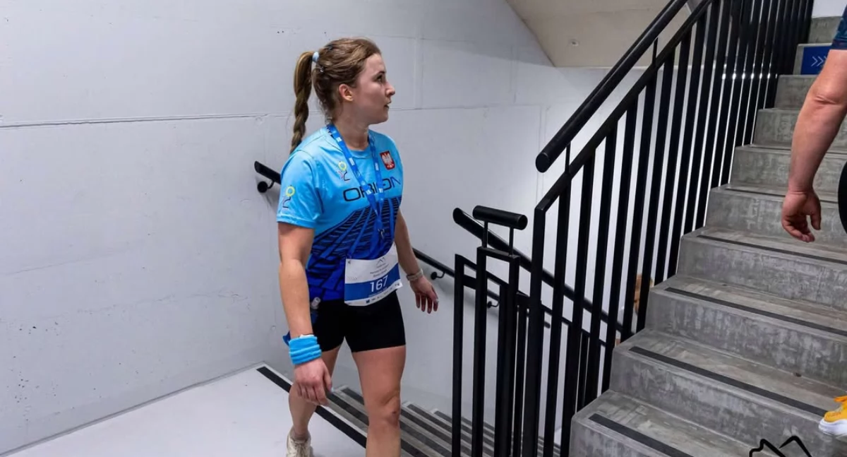 Aneta Chmiel z Kowar po Everest Run. Wbiegła 55 razy na 42 piętro