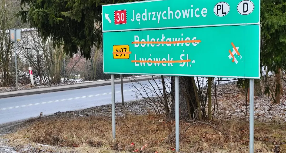 Droga do Bolesławca zamknięta. Kluczowy odcinek DW 297 znów wyłączony z ruchu
