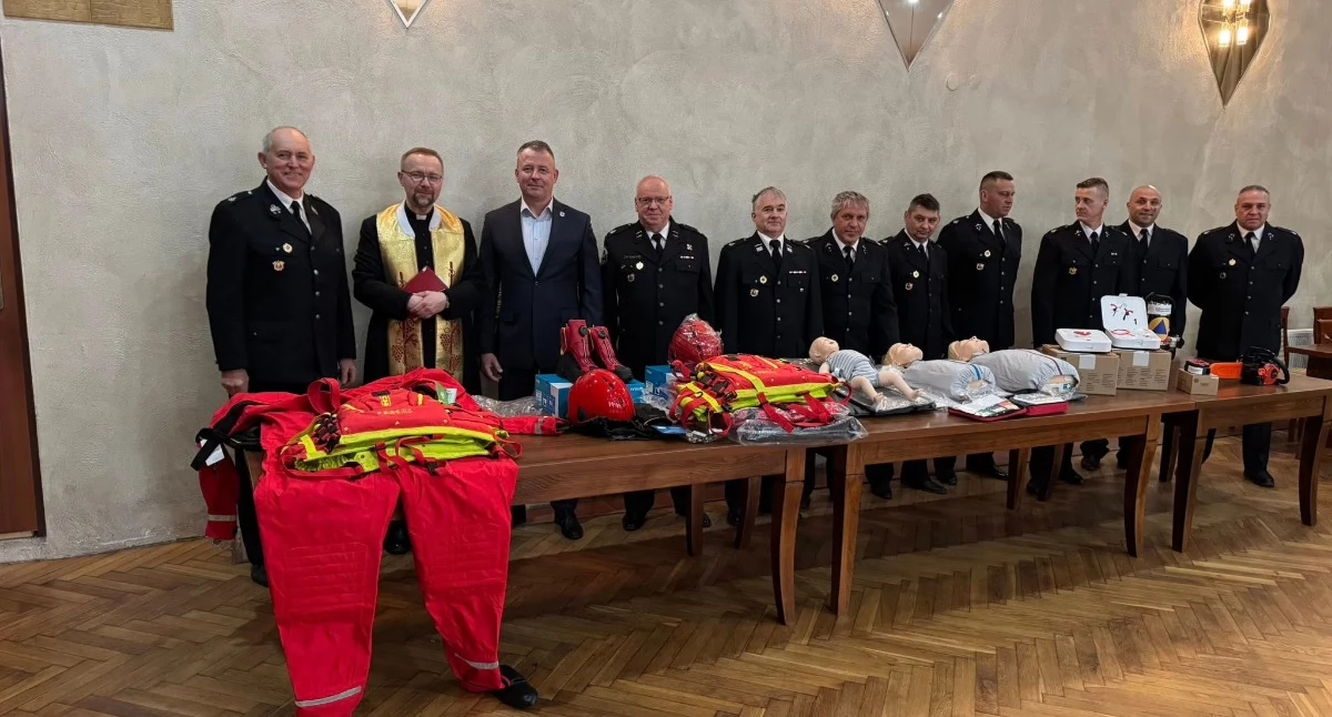 Nowy sprzęt dla OSP Piechowice. Gmina inwestuje w bezpieczeństwo mieszkańców