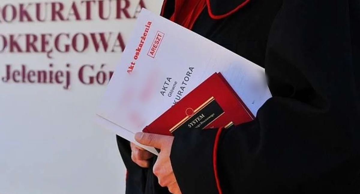 Jest akt oskarżenia w sprawie nielegalnego obrotu tytoniem