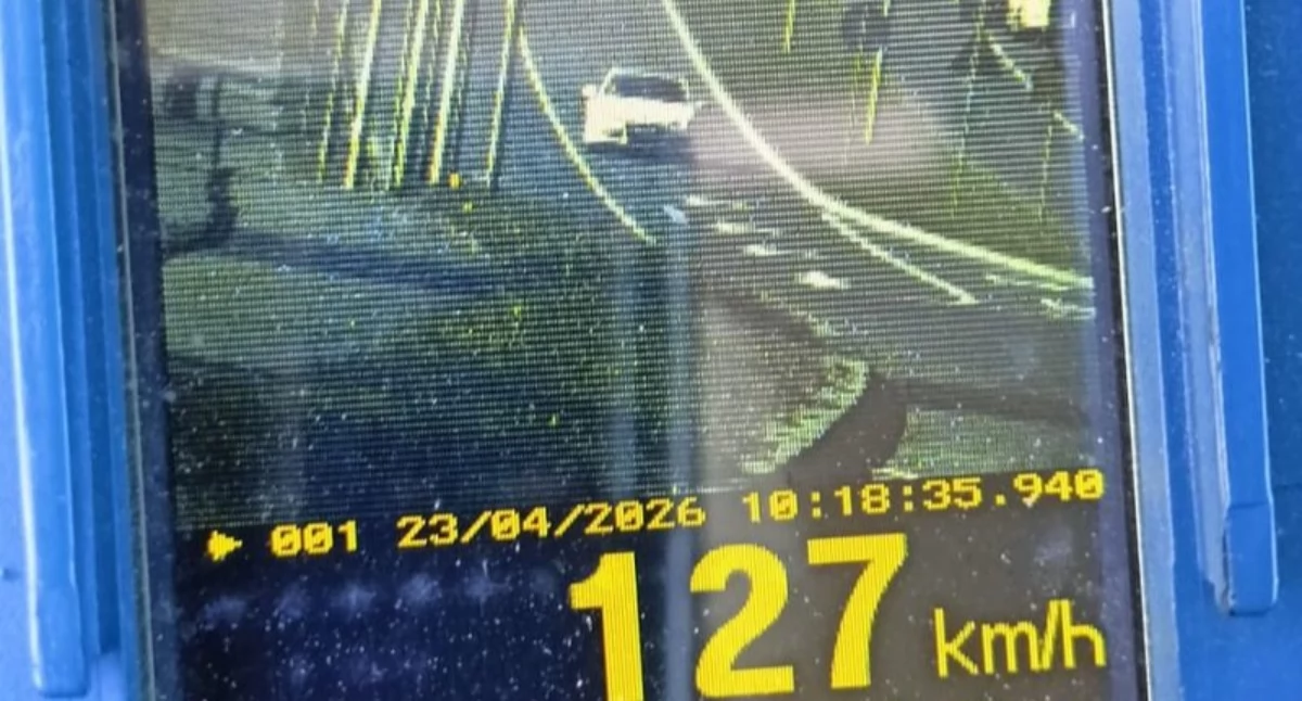 Rażące przekroczenia prędkości w Jeleniej Górze. Dwóch kierowców straciło prawa jazdy