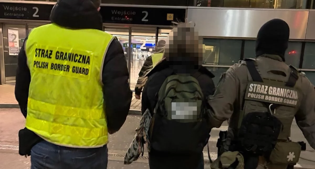 Dwie osoby zatrzymane pod zarzutem handlu ludźmi. W tle nakłanianie do prostytucji