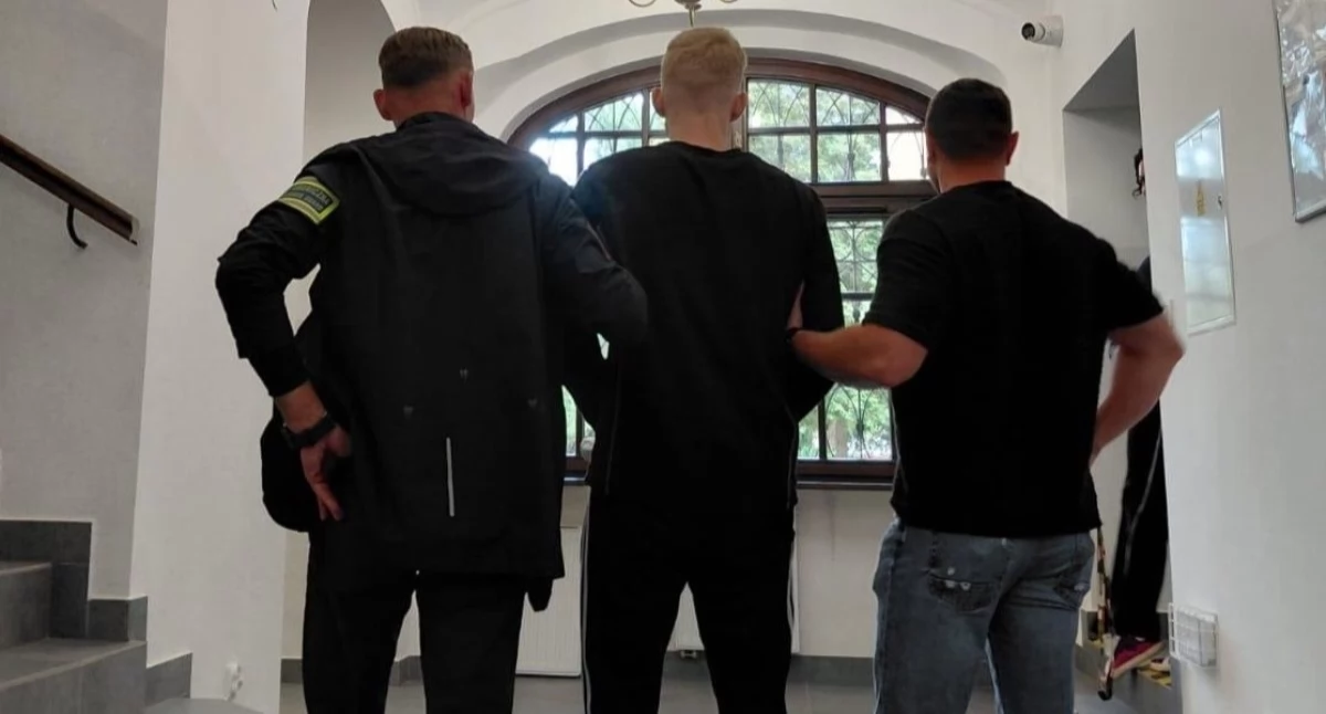 20-latek zatrzymany za organizowanie nielegalnej migracji. Grozi mu do 12 lat więzienia