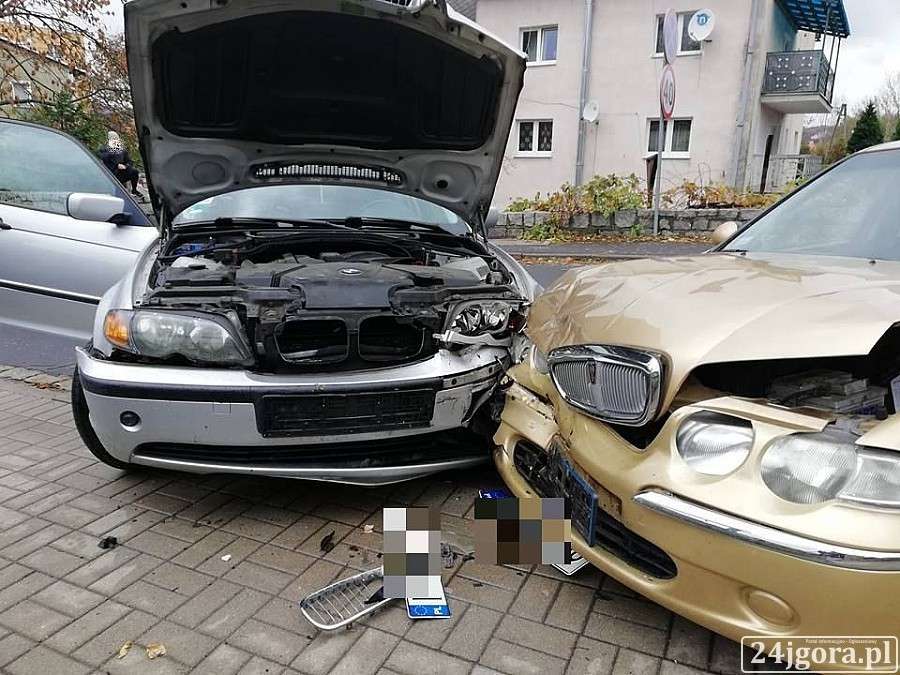 Wpadła w poślizg i doprowadziła do zderzenia