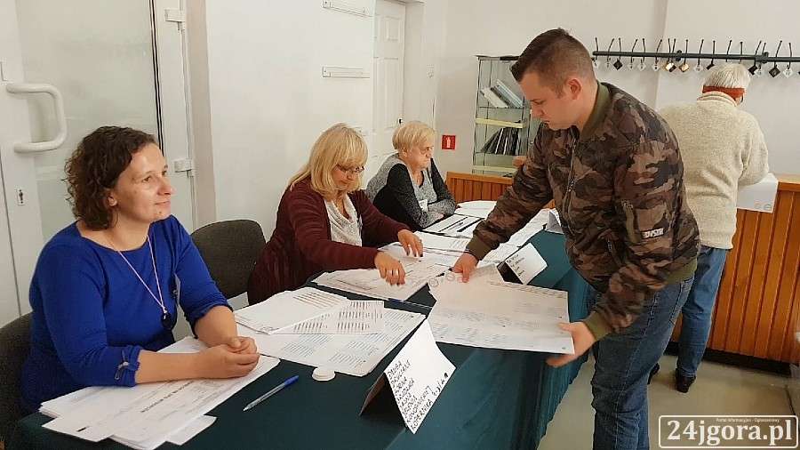 Jeleniogórzanie głosują. Frekwencja wyższa niż 4 lata temu