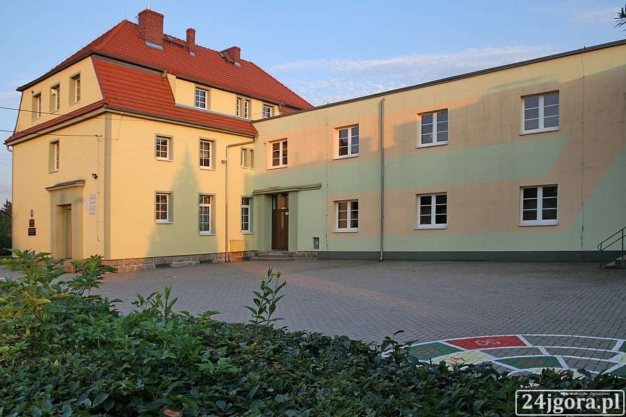 Co dalej ze szkołą w Sosnówce? - Rodzice zaniepokojeni.