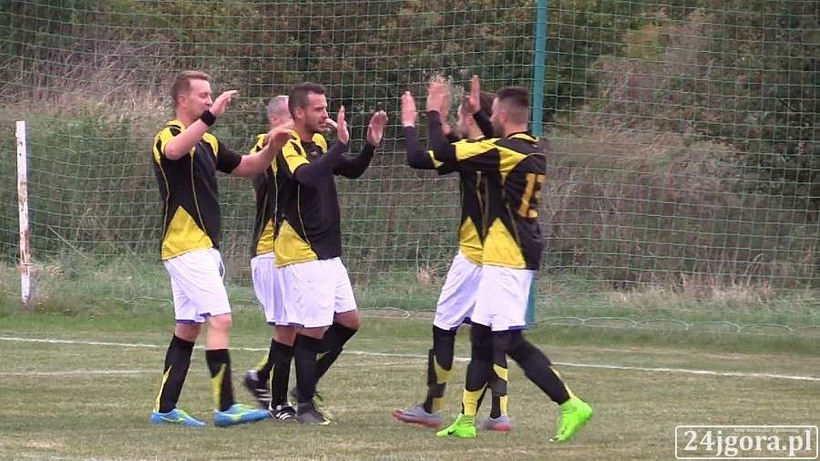 Lechia gromi  mimo osłabień ( VIDEO)